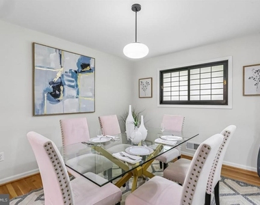903 Annmore Drive - Photo Thumbnail 15