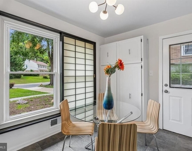 903 Annmore Drive - Photo Thumbnail 9