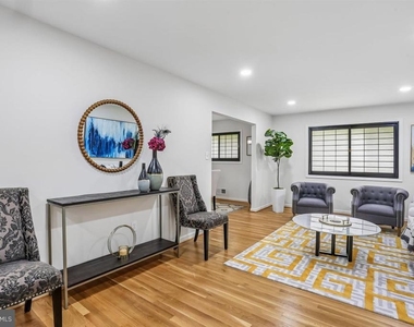 903 Annmore Drive - Photo Thumbnail 6