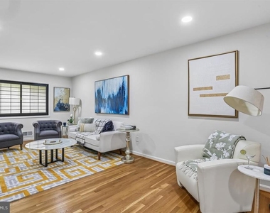 903 Annmore Drive - Photo Thumbnail 5