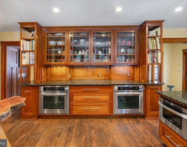 2800 Greenvale Street - Photo Thumbnail 20