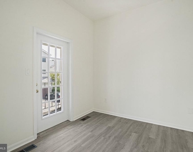 1611 Carriage House Terrace - Photo Thumbnail 10