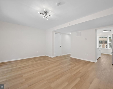 6356 Ducketts Lane - Photo Thumbnail 5