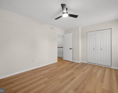 6356 Ducketts Lane - Photo Thumbnail 13
