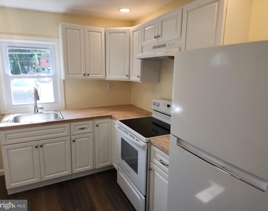 714 Revolution Street - Photo Thumbnail 2