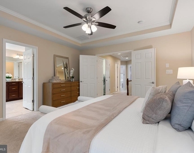 232 Mohegan Drive - Photo Thumbnail 16