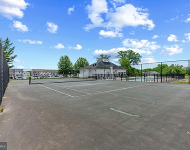 232 Mohegan Drive - Photo Thumbnail 35
