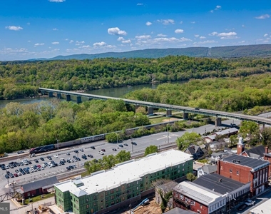 1155 Potomac View Parkway - Photo Thumbnail 43