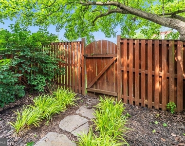7115 Oberlin Circle - Photo Thumbnail 38