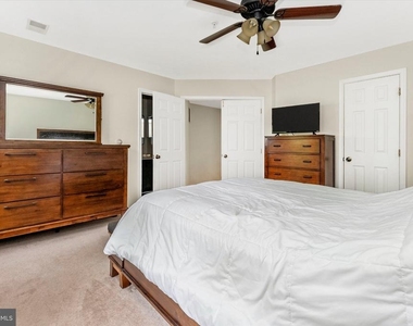 7115 Oberlin Circle - Photo Thumbnail 23
