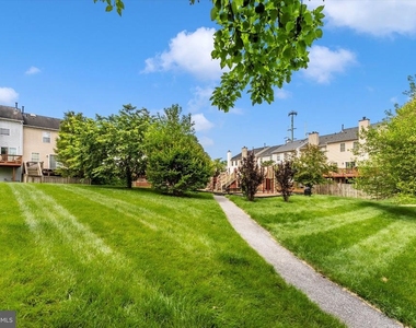7115 Oberlin Circle - Photo Thumbnail 46