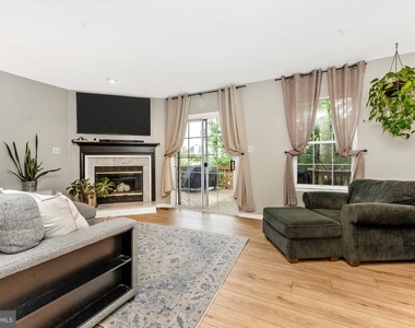 7115 Oberlin Circle - Photo Thumbnail 4