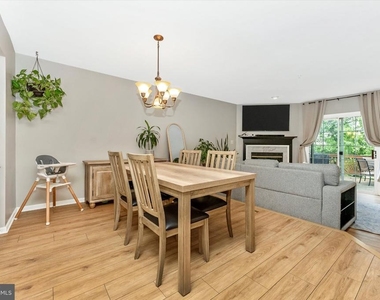 7115 Oberlin Circle - Photo Thumbnail 11