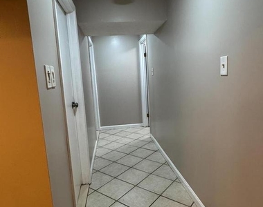 520 Ellrose Court - Photo Thumbnail 22