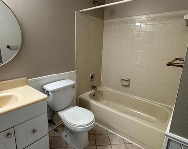 520 Ellrose Court - Photo Thumbnail 12