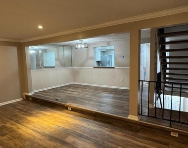 520 Ellrose Court - Photo Thumbnail 6