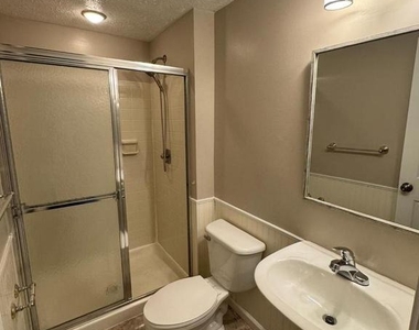 520 Ellrose Court - Photo Thumbnail 15