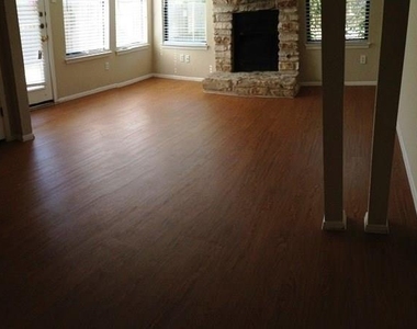 12307 Deer Falls Dr - Photo Thumbnail 8