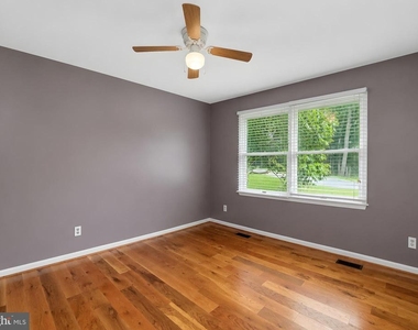 8433 Sailboat Lane - Photo Thumbnail 25