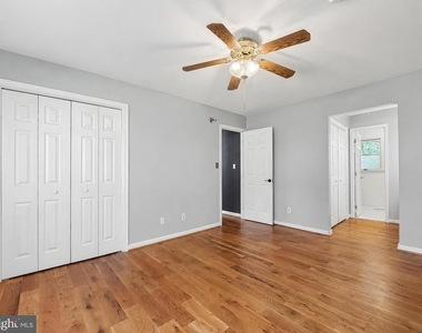 8433 Sailboat Lane - Photo Thumbnail 17