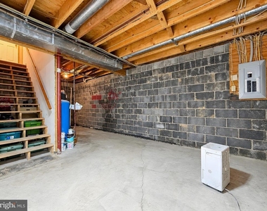 8433 Sailboat Lane - Photo Thumbnail 34