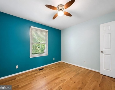 8433 Sailboat Lane - Photo Thumbnail 31