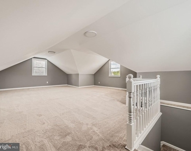1826 Fairview Avenue - Photo Thumbnail 21