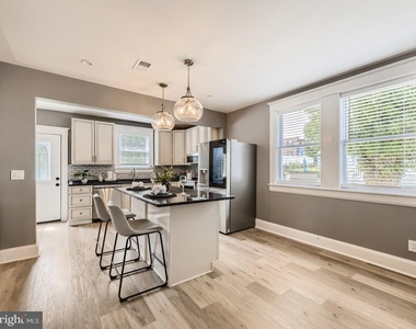 1826 Fairview Avenue - Photo Thumbnail 16