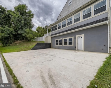 1826 Fairview Avenue - Photo Thumbnail 35