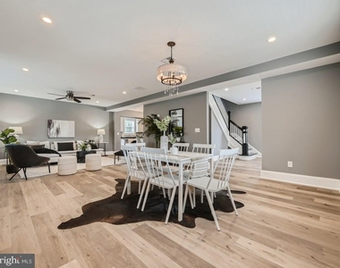 1826 Fairview Avenue - Photo Thumbnail 3