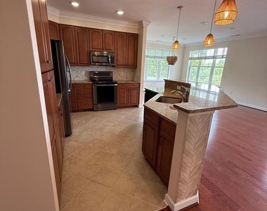 17 Clay Lodge Lane - Photo Thumbnail 16