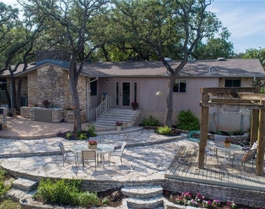 610 Lancelot Way - Photo Thumbnail 6