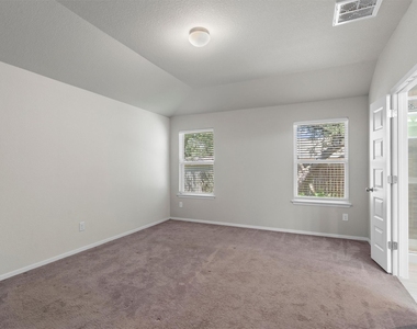 3906 Crockett Ave - Photo Thumbnail 15