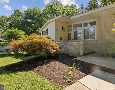 5801 Stuart Avenue - Photo Thumbnail 2