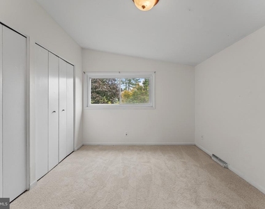 5801 Stuart Avenue - Photo Thumbnail 21