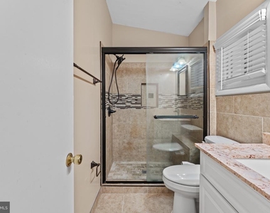 5801 Stuart Avenue - Photo Thumbnail 19