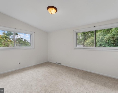5801 Stuart Avenue - Photo Thumbnail 22