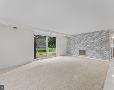 5801 Stuart Avenue - Photo Thumbnail 26