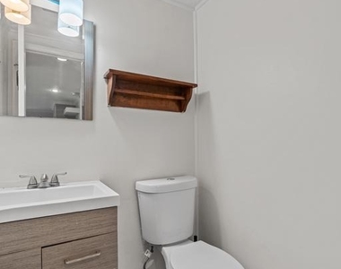 5801 Stuart Avenue - Photo Thumbnail 29