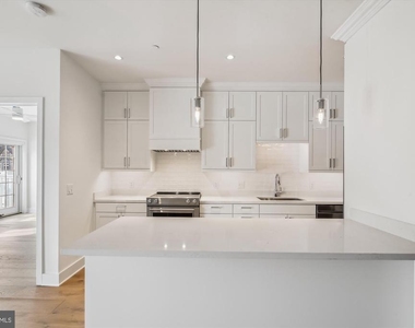 106 Annapolis Street - Photo Thumbnail 5