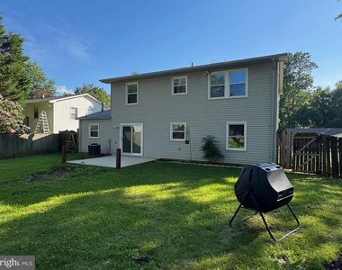 1717 Fallsway Drive - Photo Thumbnail 1