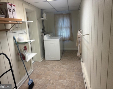 317 South Drive - Photo Thumbnail 7