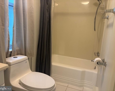 317 South Drive - Photo Thumbnail 5