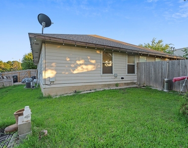 1000 Christopher Dr - Photo Thumbnail 22