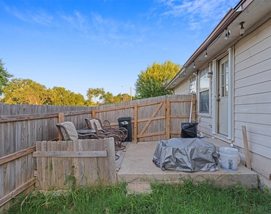 1000 Christopher Dr - Photo Thumbnail 21