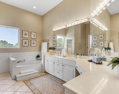 13628 Gregg Manor Rd - Photo Thumbnail 16