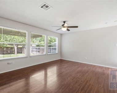 1506 Fort Lloyd Pl - Photo Thumbnail 23