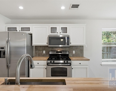 1506 Fort Lloyd Pl - Photo Thumbnail 27