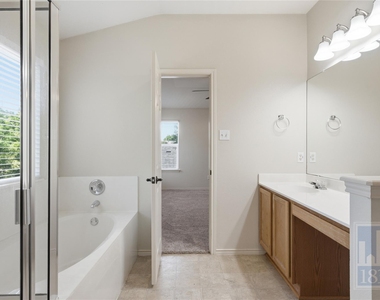 1506 Fort Lloyd Pl - Photo Thumbnail 20