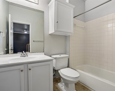 1001 Monadale Trl - Photo Thumbnail 18